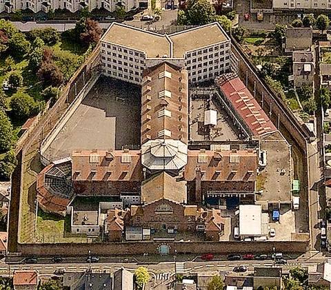 Des scolaires à la découverte de l'ancienne prison Jacques Cartier // Kennedy : derrière la dalle, des habitants #7