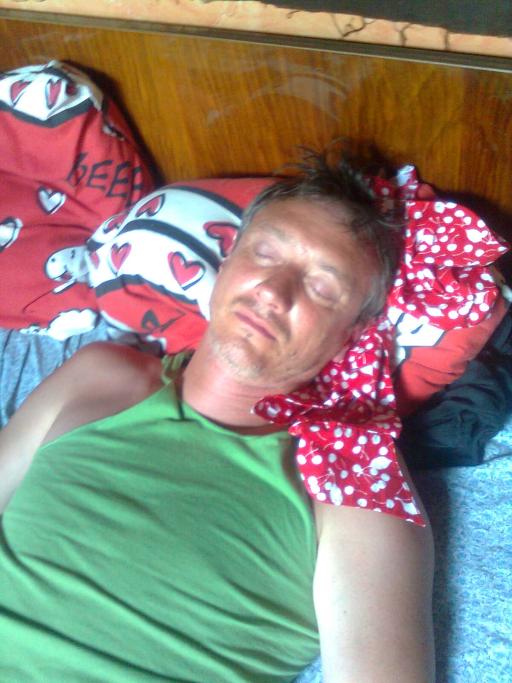Une ‘tite sieste & hop au lit ! (Paco)
