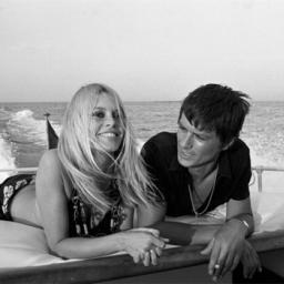Du noir et blanc, des beautiful jeunes gens et des années 60 (monsieur Arnaud) 