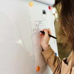 My Ker aide les jeunes avec des troubles de l'humeur // Mathilde Le Ru, le celtisme des études à la scène