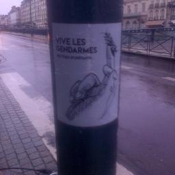 Vive les gendarmes